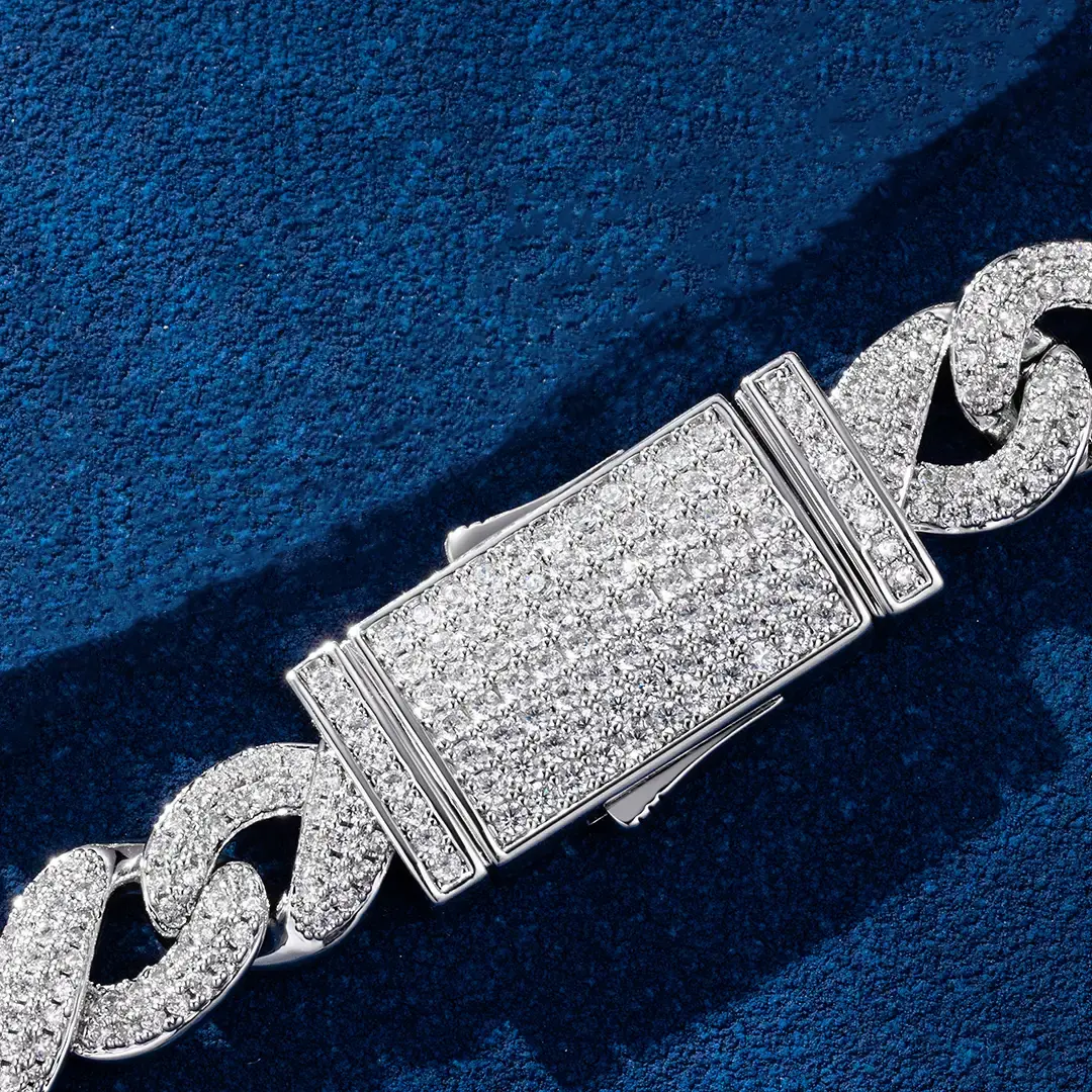 10mm Moissanite Infinity Link Chain - Gold Vermeil - Image 2