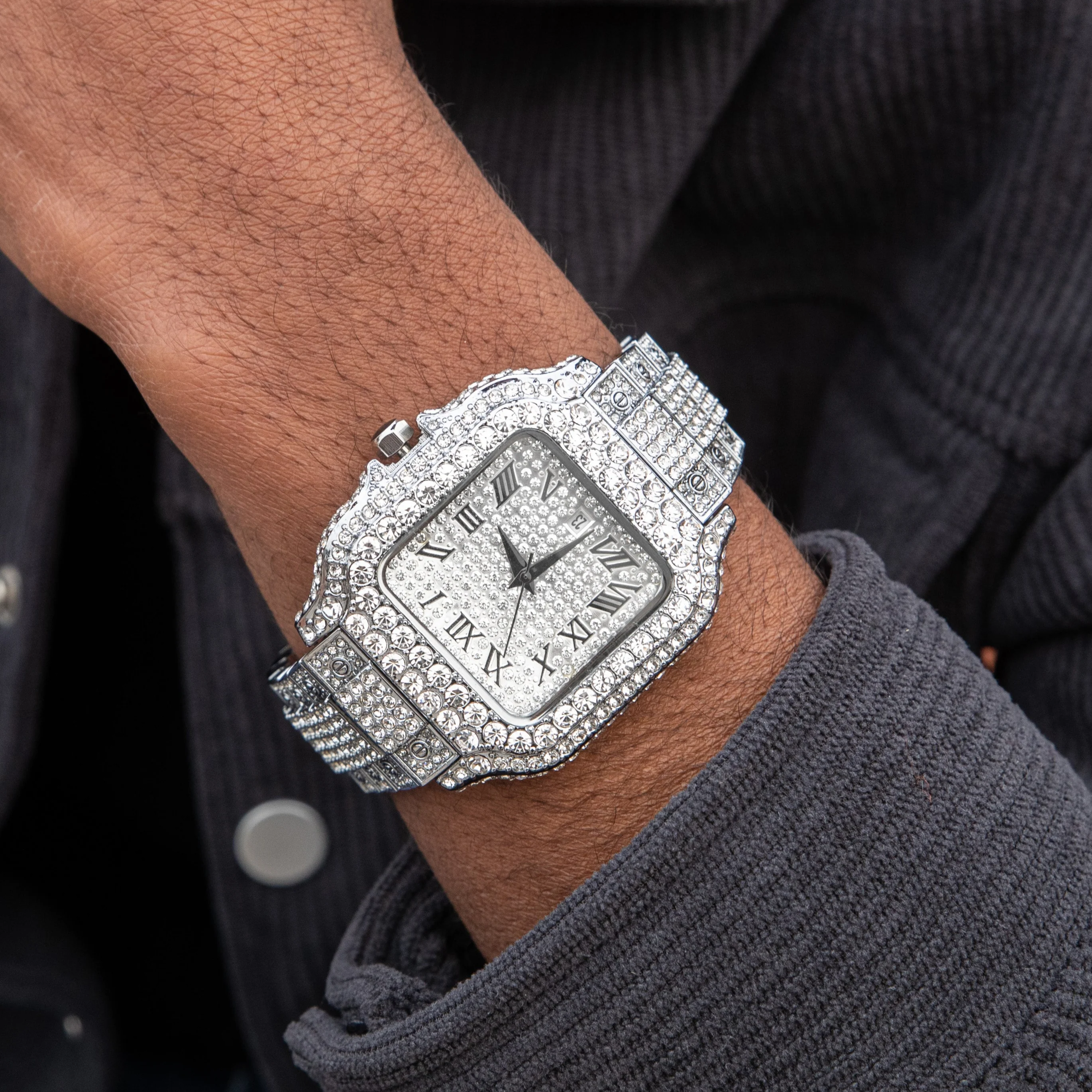 Cartice Iced Out Watch - Image 11