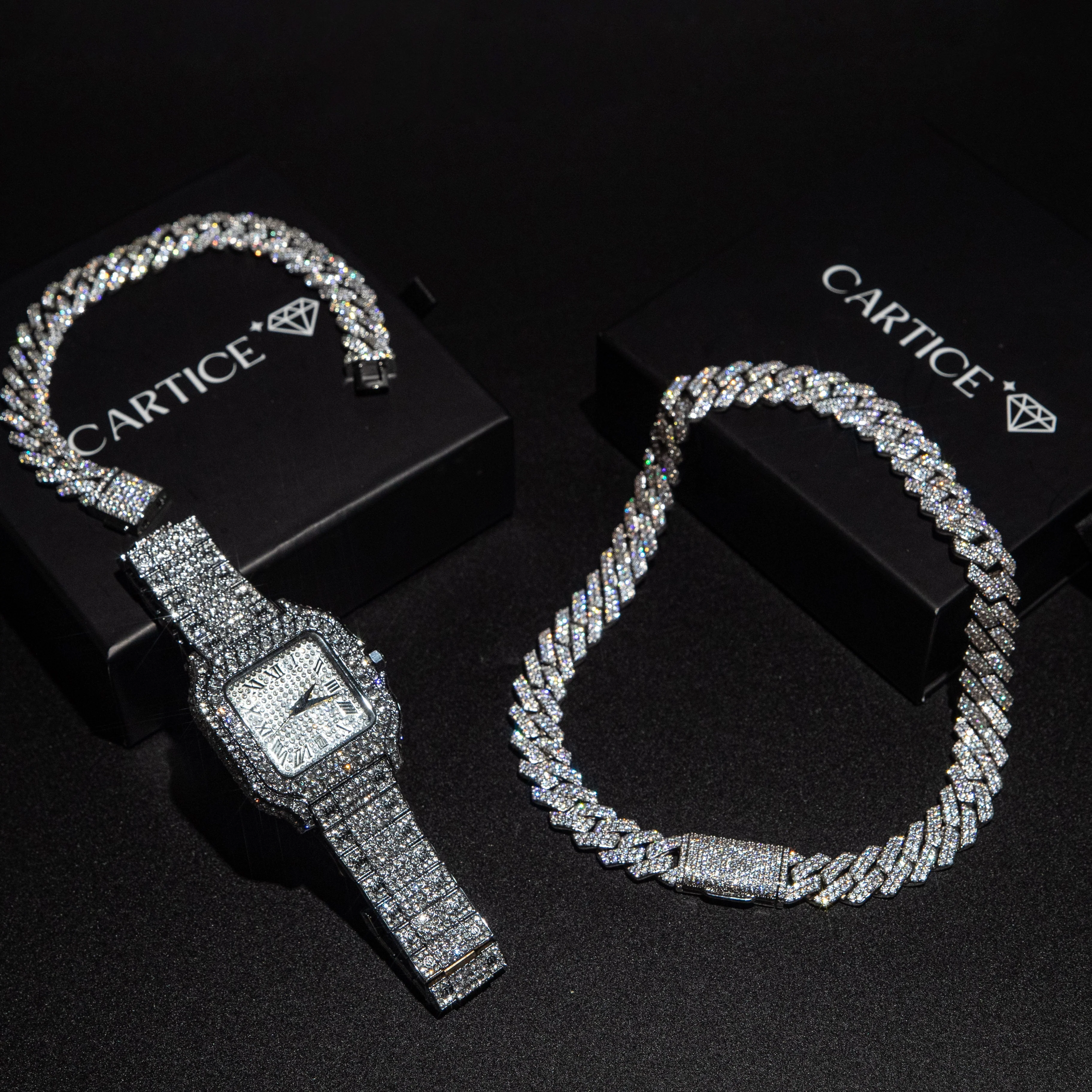 Cartice Iced Out Watch - Image 4