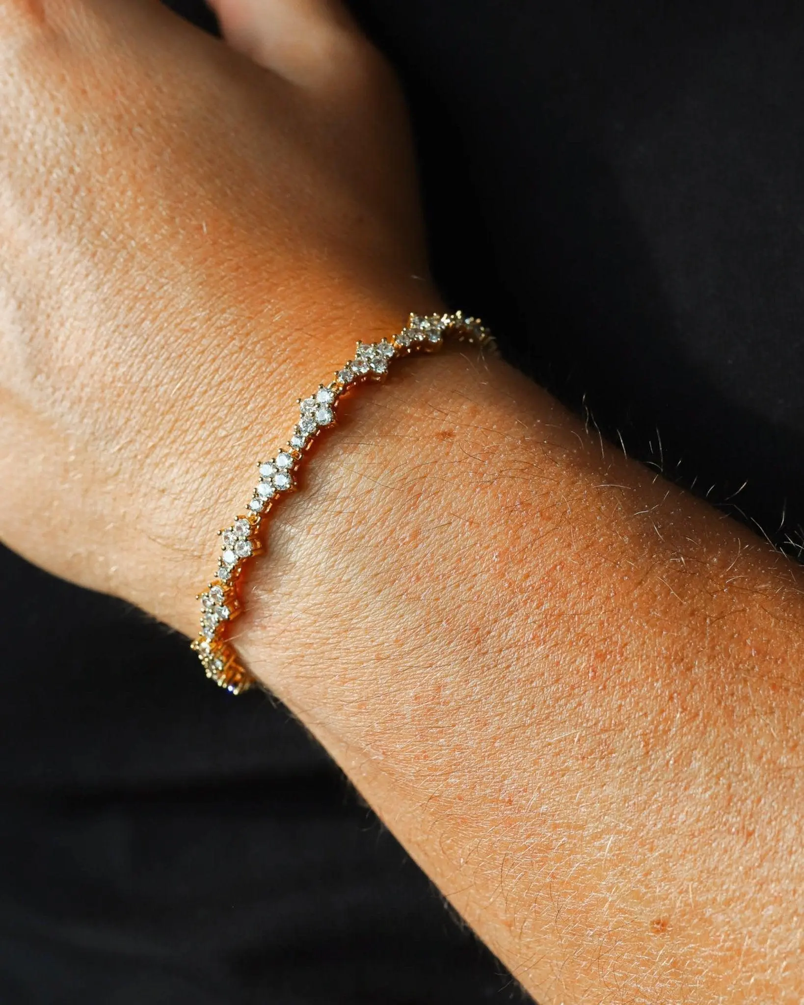 Comb Tennis Bracelet - Gold - Image 2